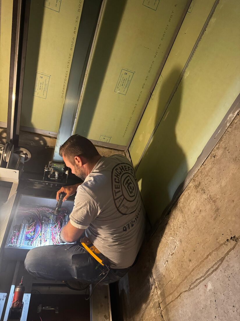 Elevator circuit repair