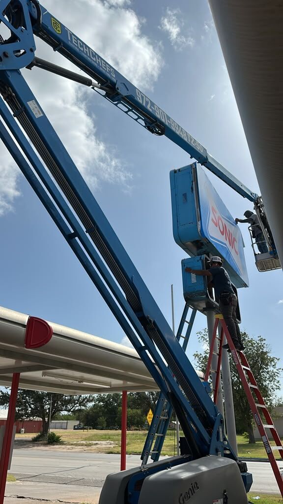 Sign & readerboard rehab after a fire