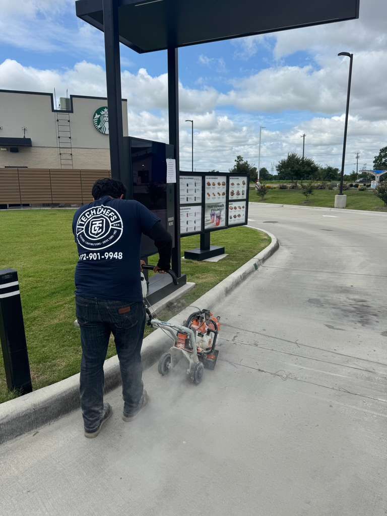 Drive-thru loop work at a Starbucks