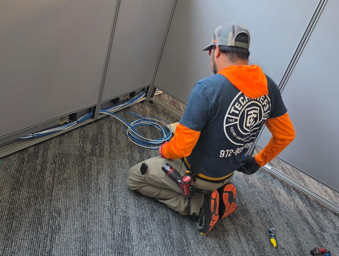 Structured cabling — office data room
